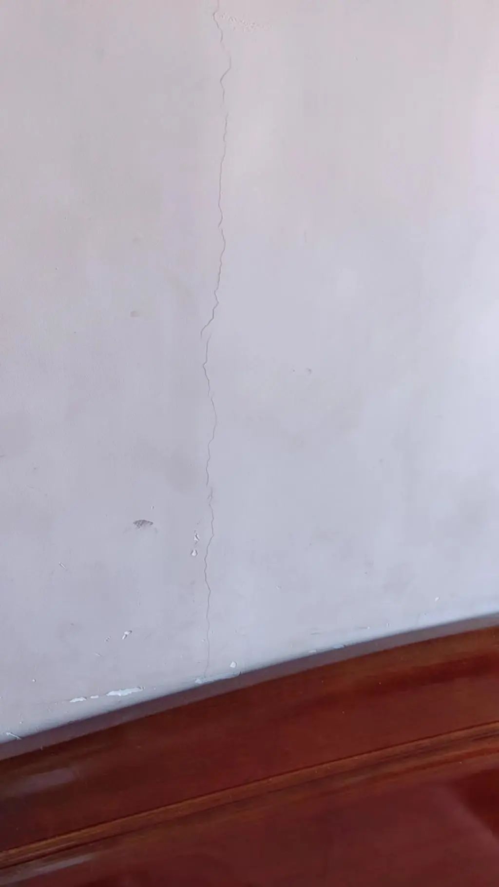 DƬ